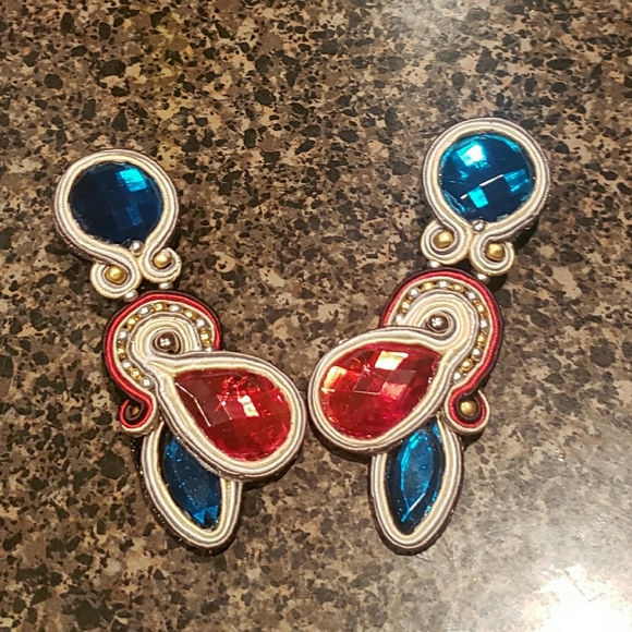 Hand made earrings - Picture 1 of 2